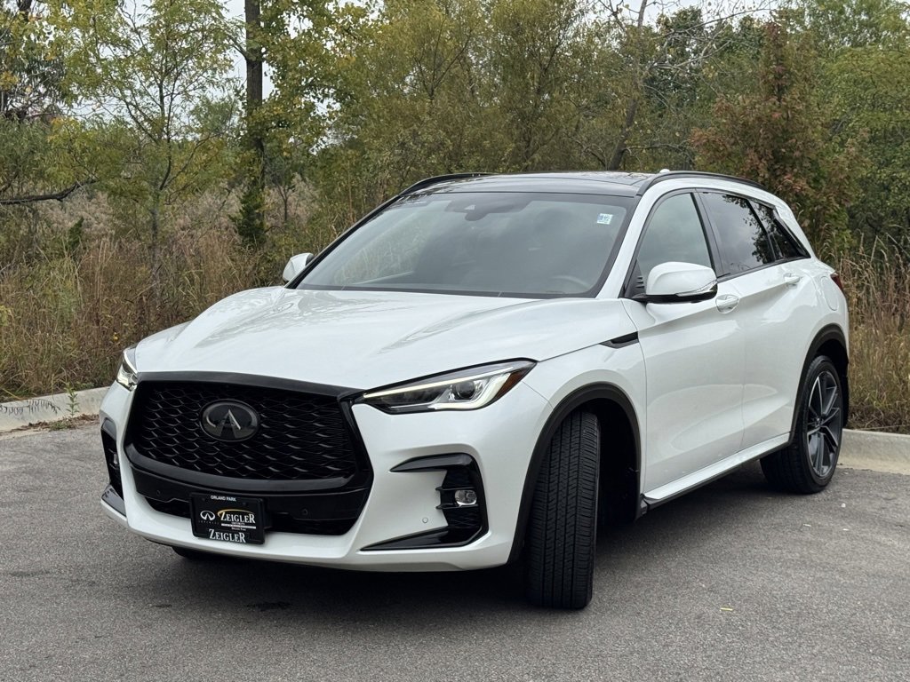Certified 2025 INFINITI QX50 Sport image 3