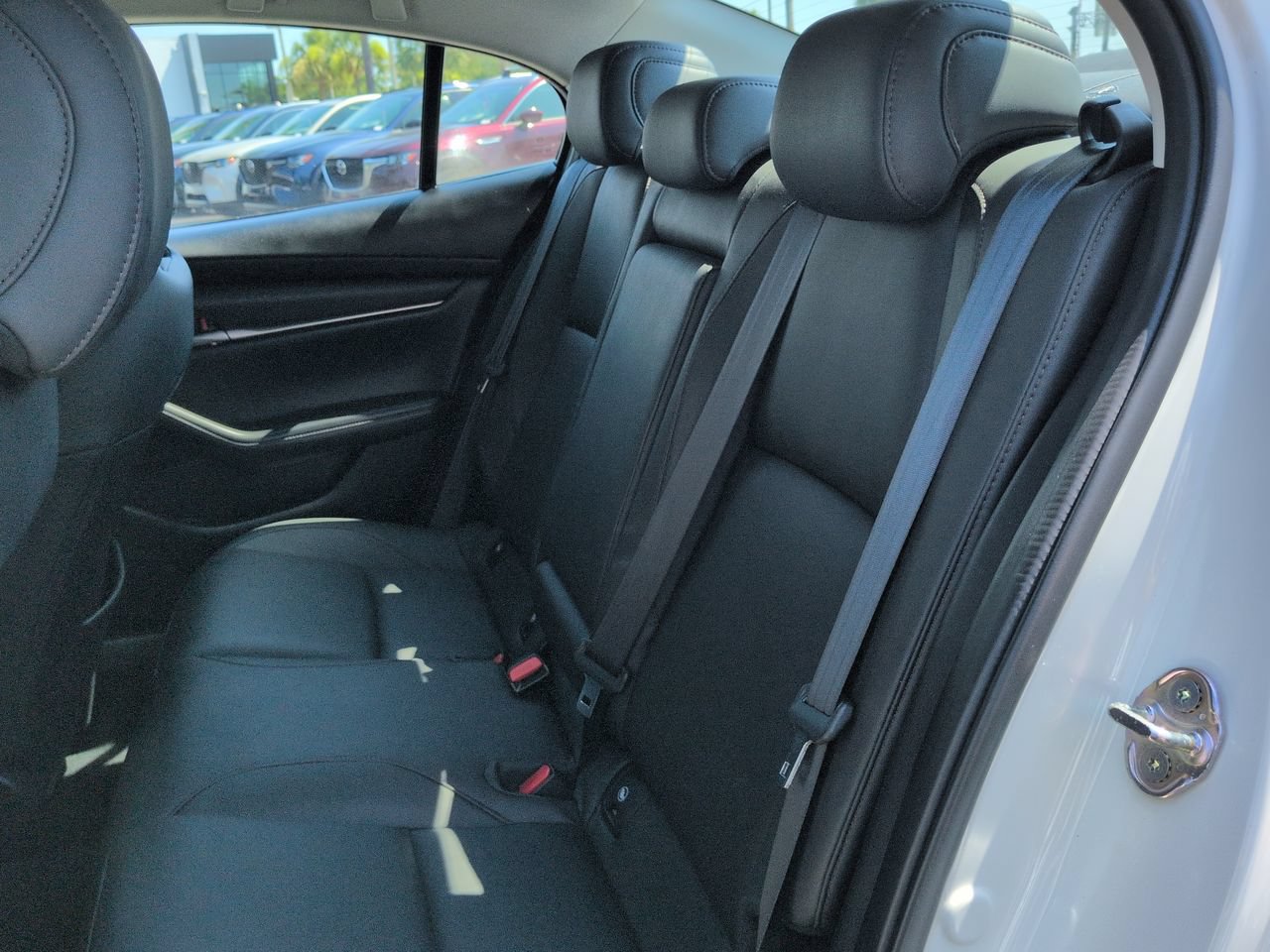 Used 2022 MAZDA MAZDA3 s FWD image 13