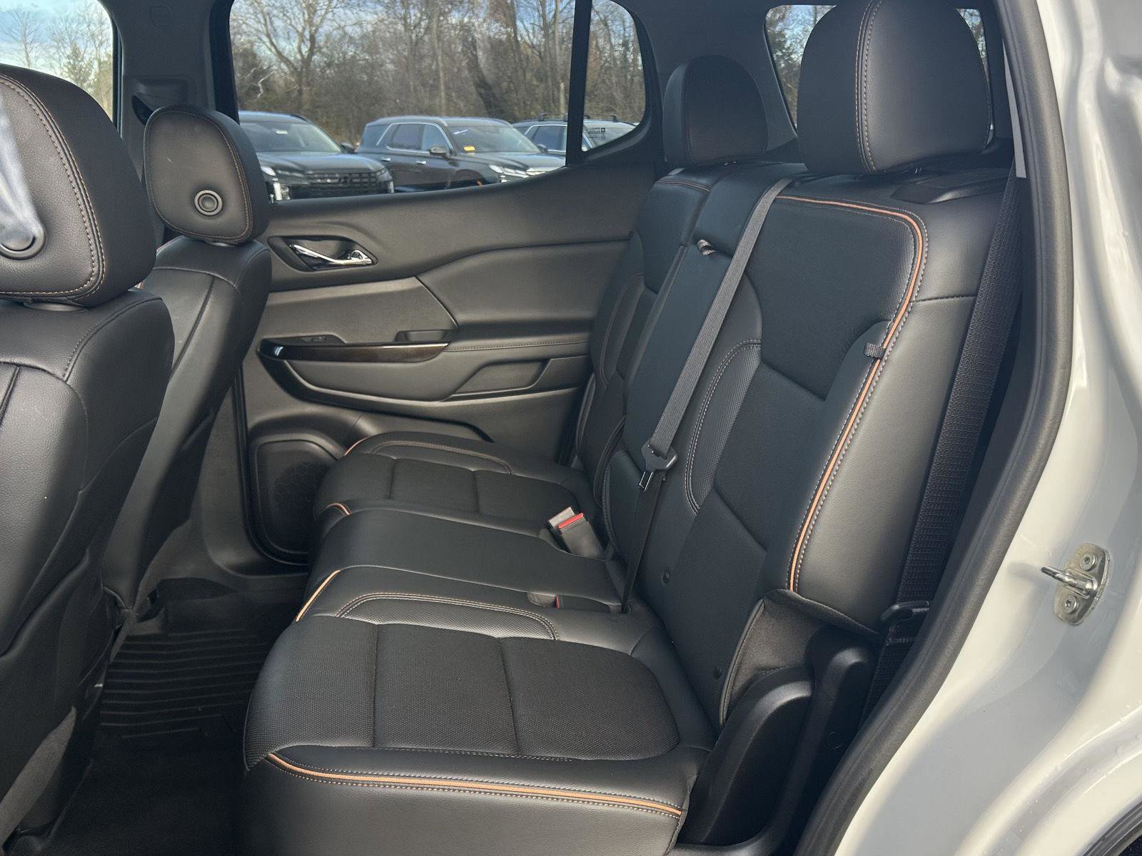 Used 2023 GMC Acadia AT4 w/ Preferred Package image 18