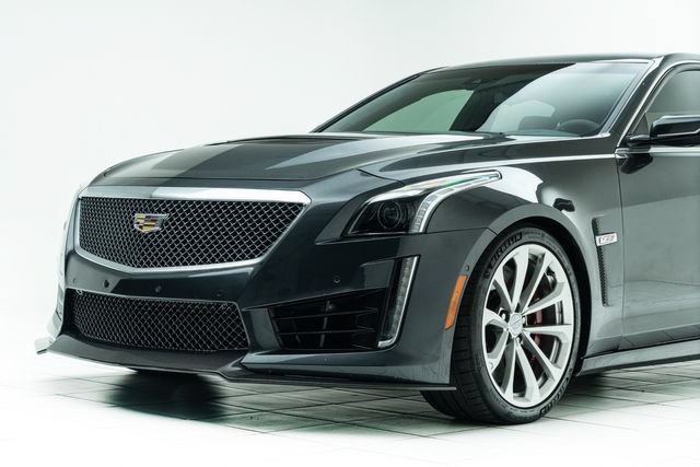Used 2018 Cadillac CTS V w/ Carbon Fiber Package RWD image 10