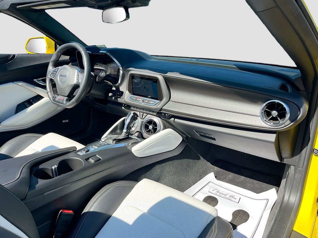 Used 2016 Chevrolet Camaro SS image 29