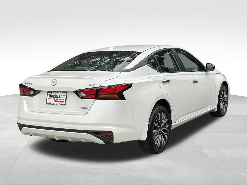 Certified 2024 Nissan Altima 2.5 SV AWD/4WD image 4