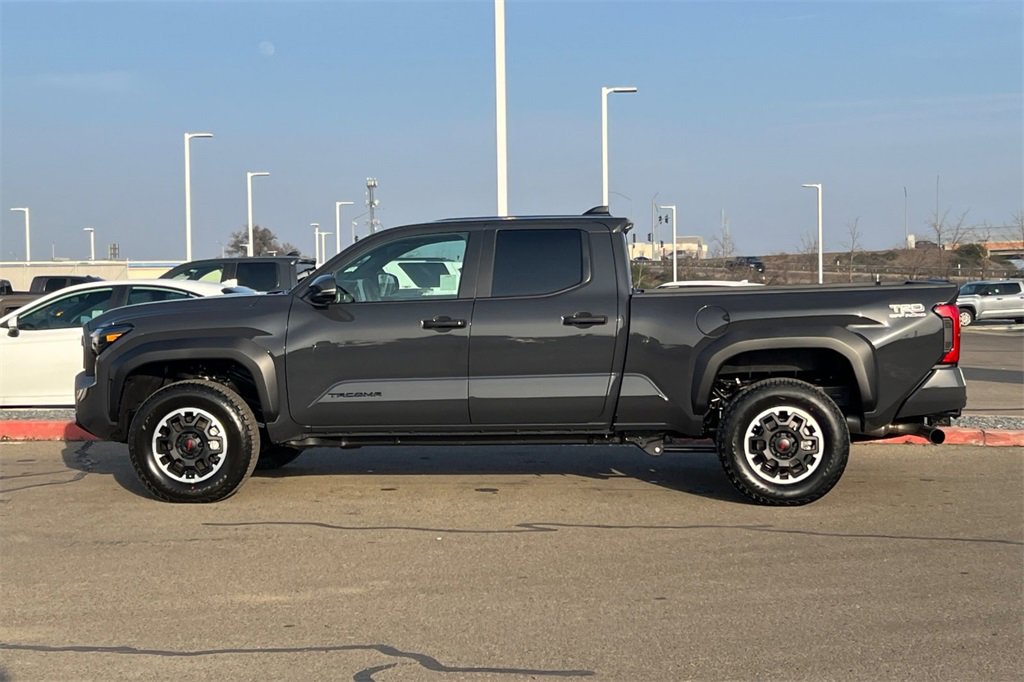 Used 2026 Toyota Tacoma TRD Off-Road image 9