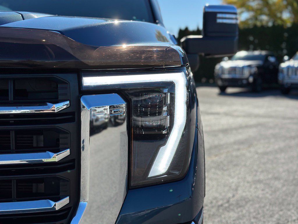 Used 2024 GMC Sierra 2500 SLT w/ SLT Convenience Package AWD/4WD image 38