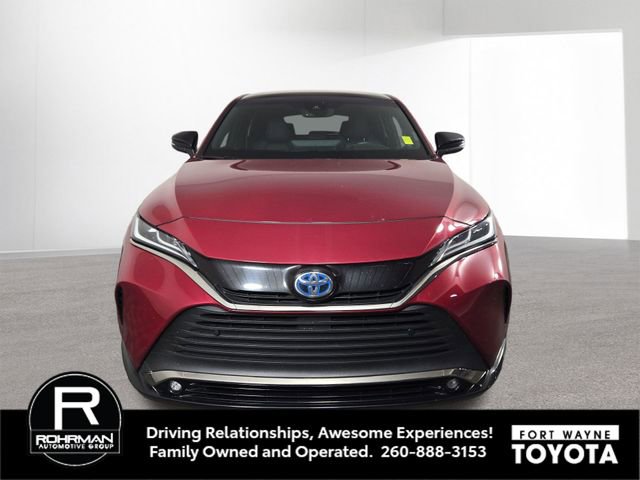 Used 2023 Toyota Venza Nightshade AWD/4WD image 3