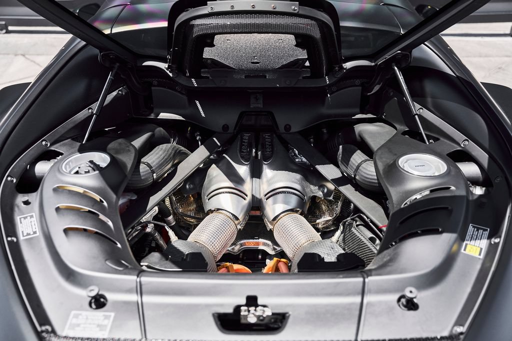 Used 2023 Ferrari 296 GTB RWD image 28