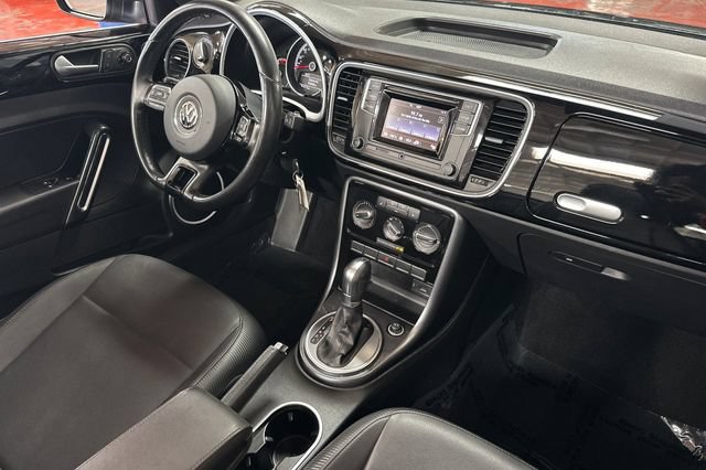 Used 2018 Volkswagen Beetle 2.0T S FWD image 19
