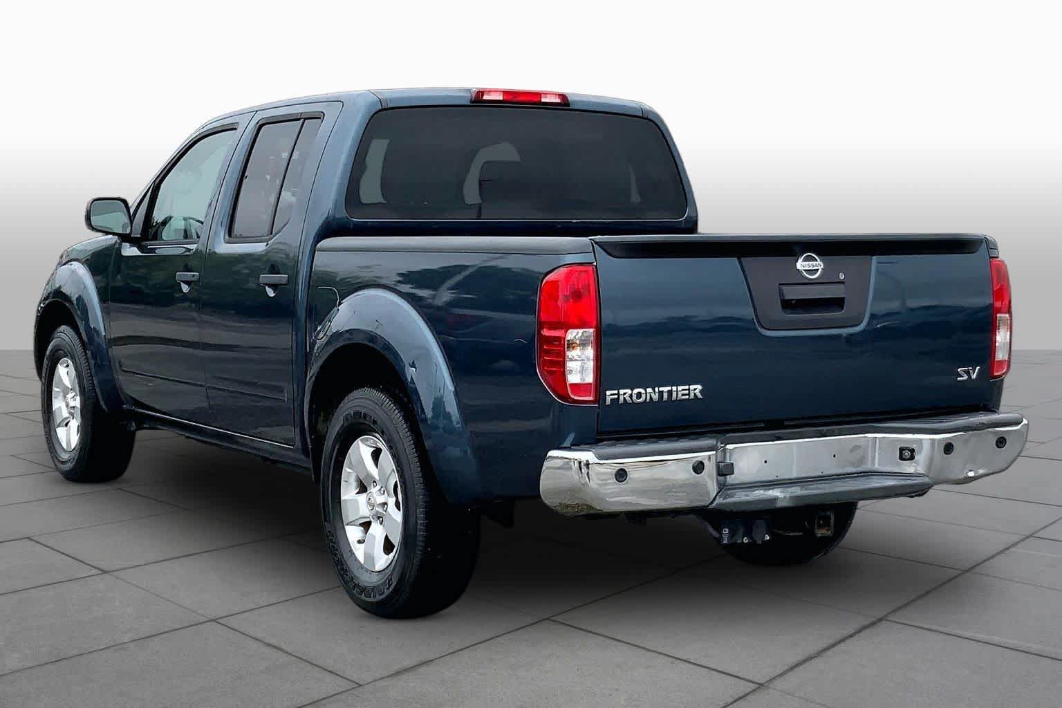 Used 2013 Nissan Frontier SV w/ SV Value Truck Pkg RWD image 12