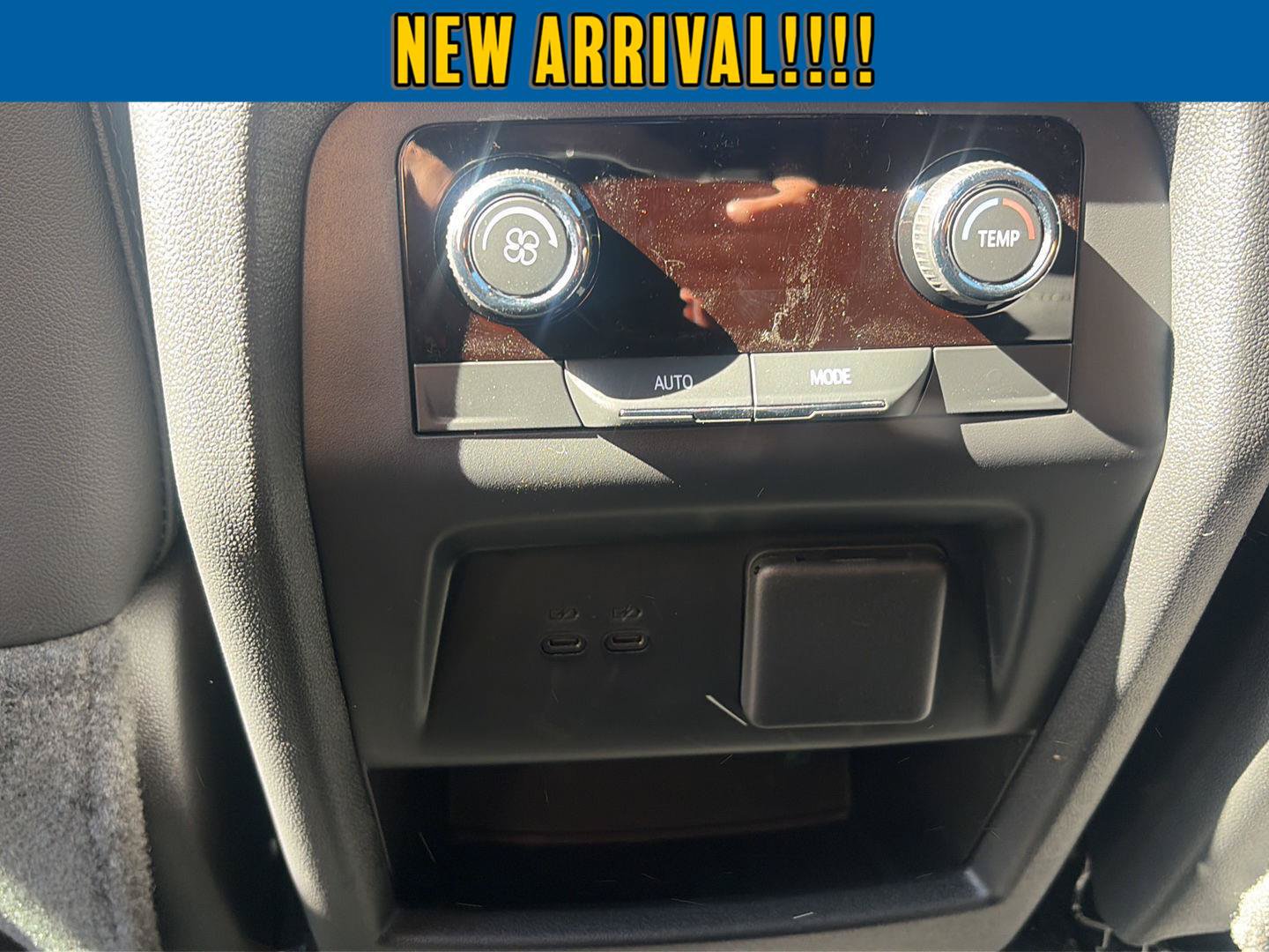 New 2027 Chevrolet Traverse Z71 w/ Enhanced Driving Package AWD/4WD image 33