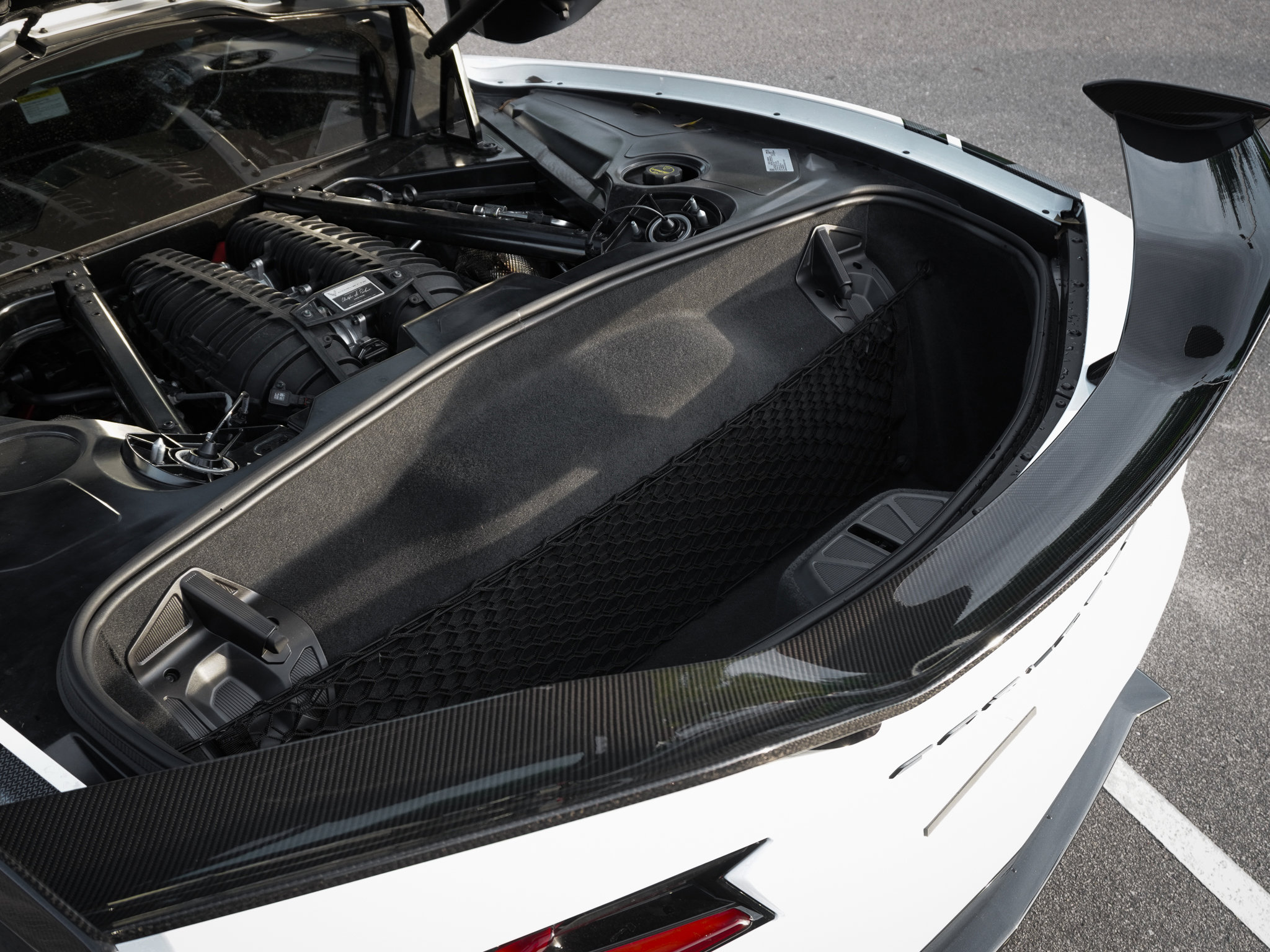 Used 2024 Chevrolet Corvette Z06 w/ Z07 Performance Package RWD image 31