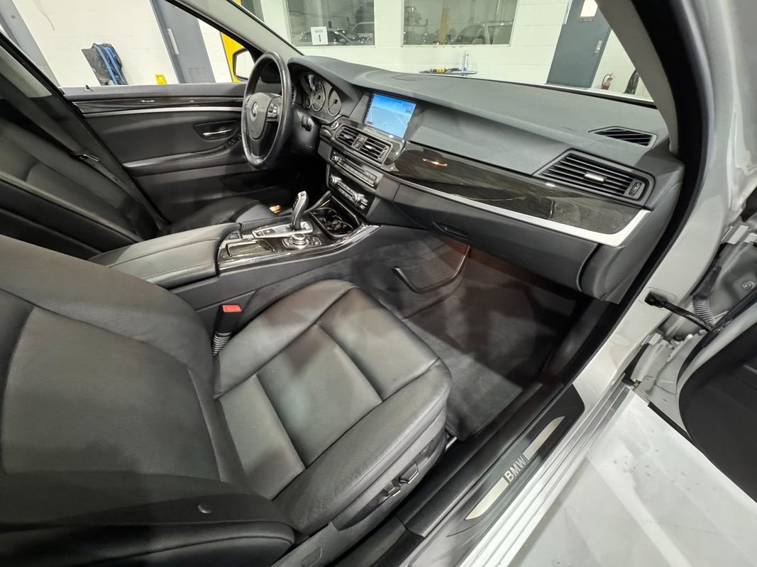 Used 2011 BMW 535i xDrive Sedan image 44