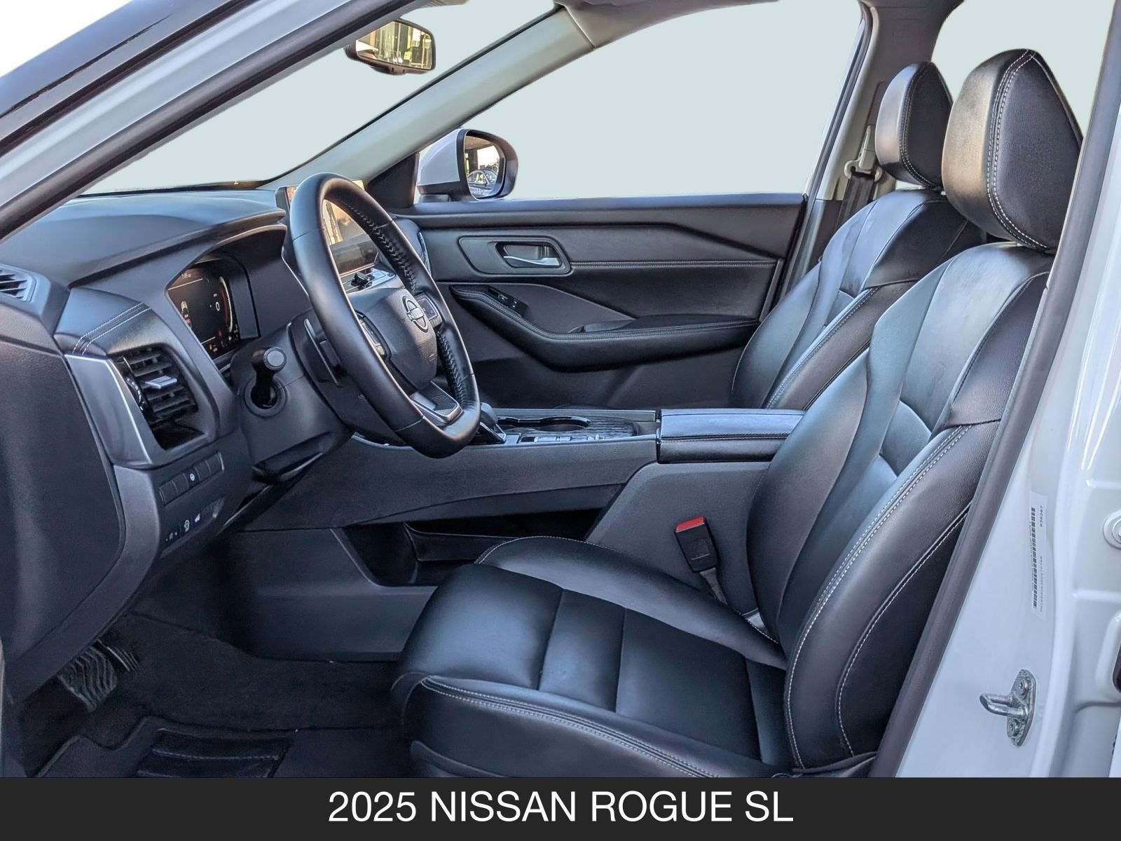Certified 2025 Nissan Rogue SL image 15
