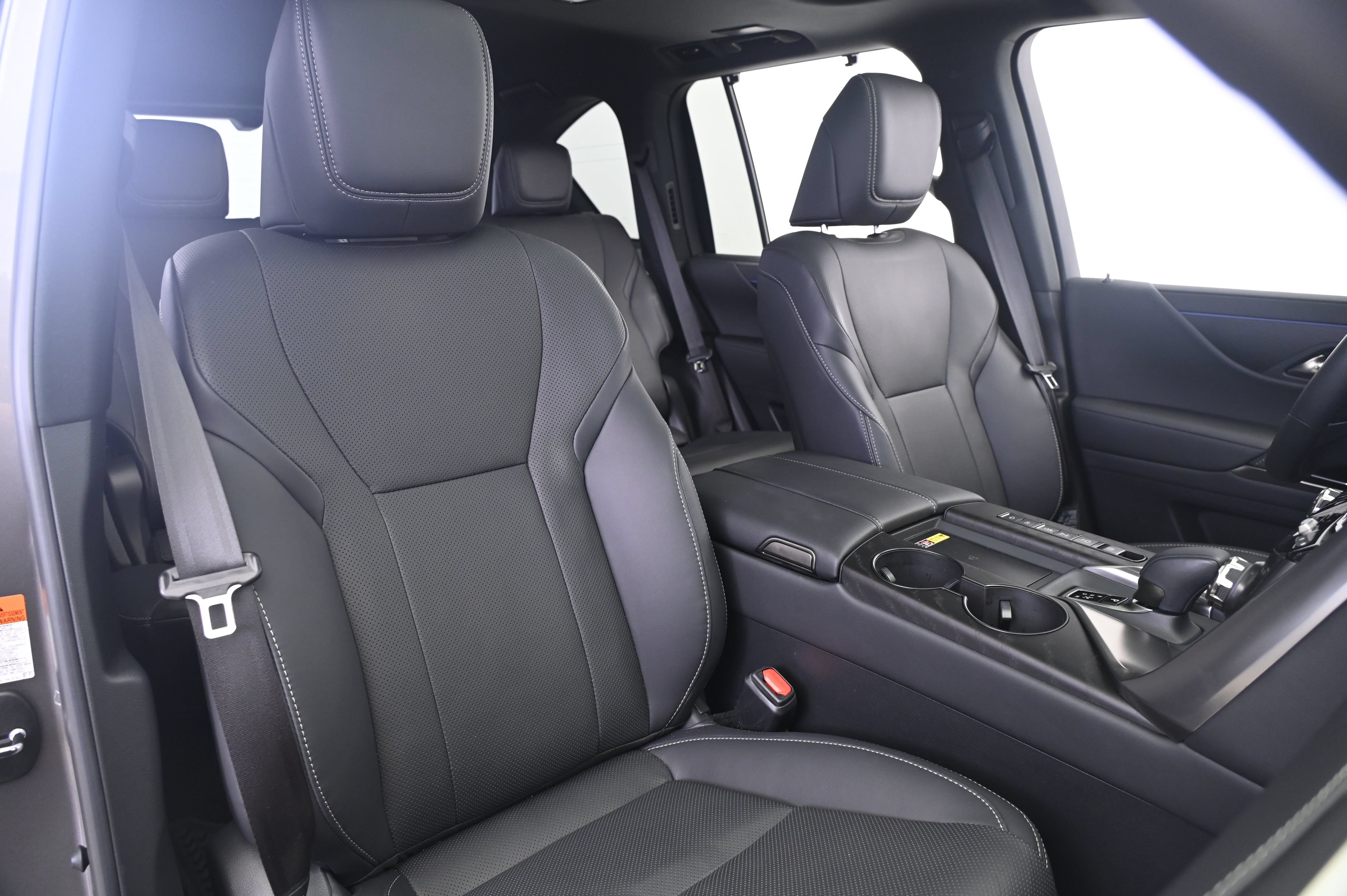 Used 2026 Lexus LX 700h Luxury AWD/4WD image 26