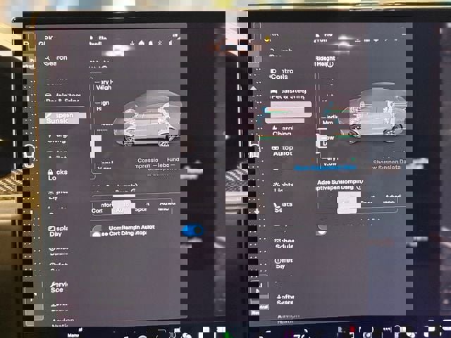 Used 2022 Tesla Model X Plaid image 29