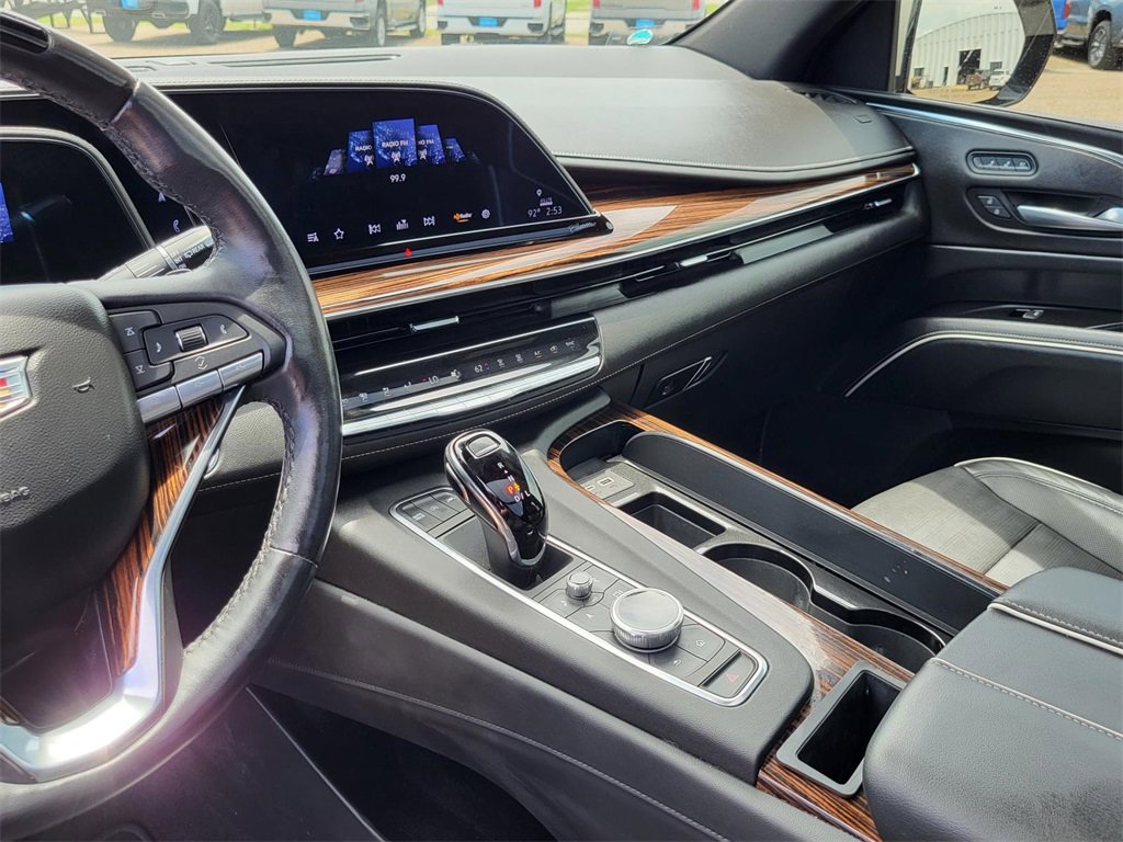 Used 2023 Cadillac Escalade Premium Luxury image 26