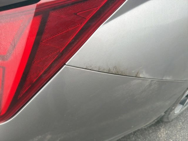 Used 2023 Hyundai Elantra Limited image 9