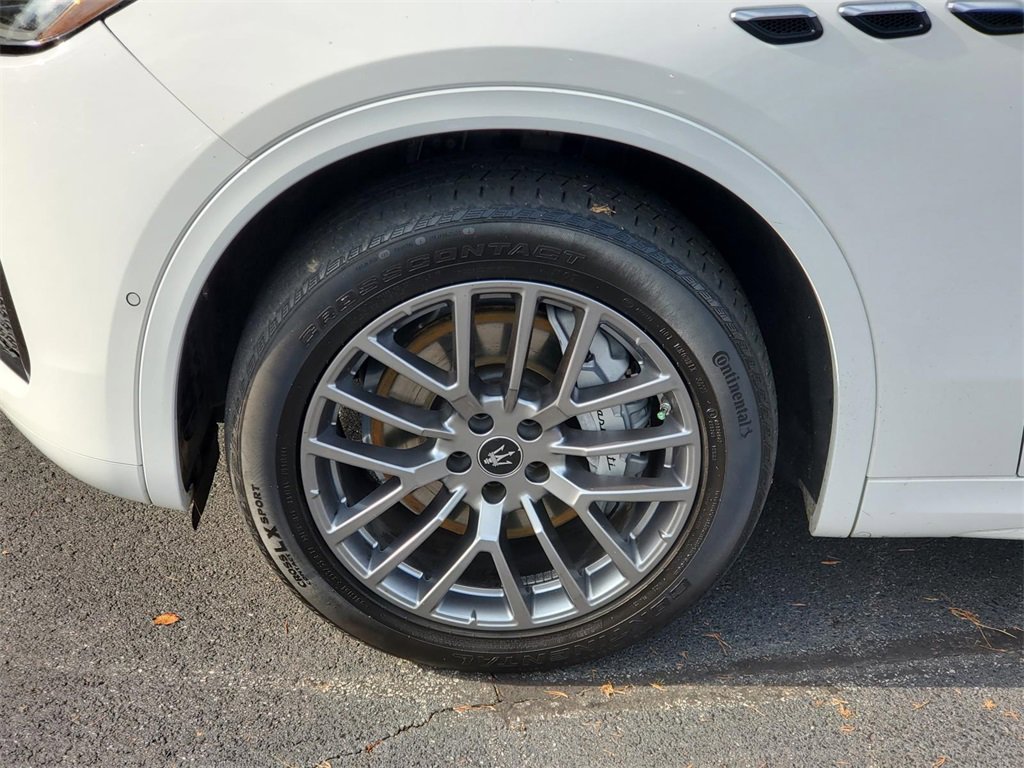 Used 2024 Maserati Grecale GT image 13