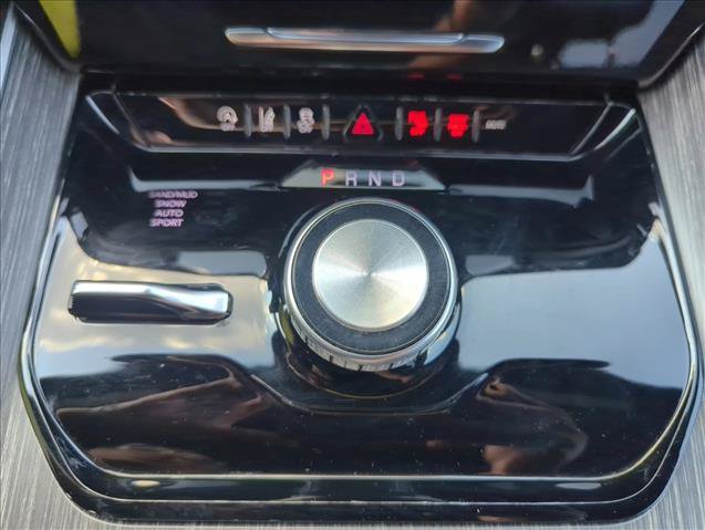 Used 2024 Jeep Wagoneer Series II AWD/4WD image 16
