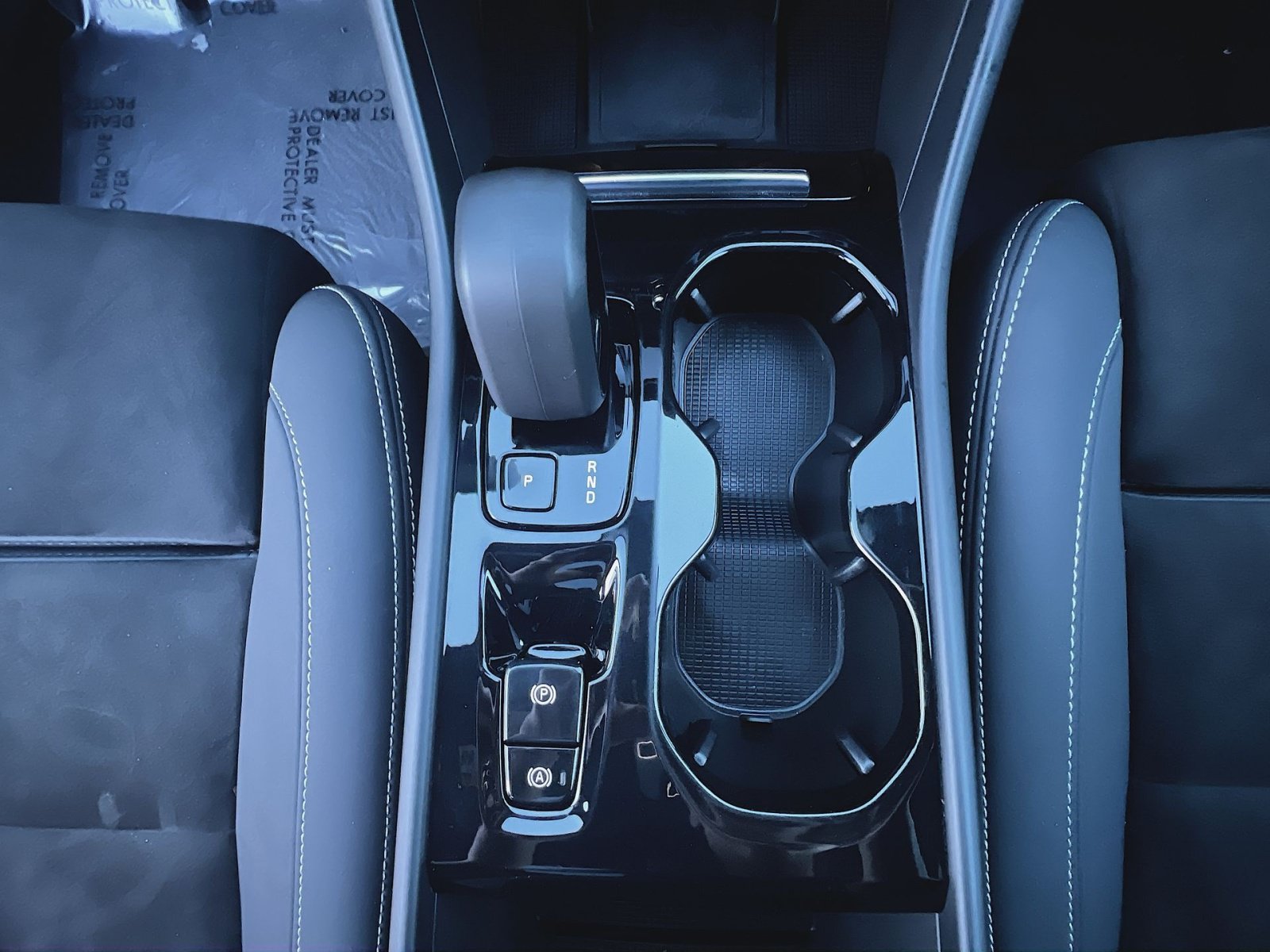 Certified 2023 Volvo XC40 B5 Plus w/ Climate Package AWD/4WD image 22