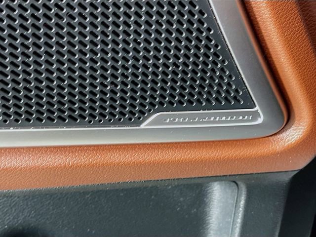 Used 2024 Kia Telluride EX w/ EX Captain's Chair Package image 20