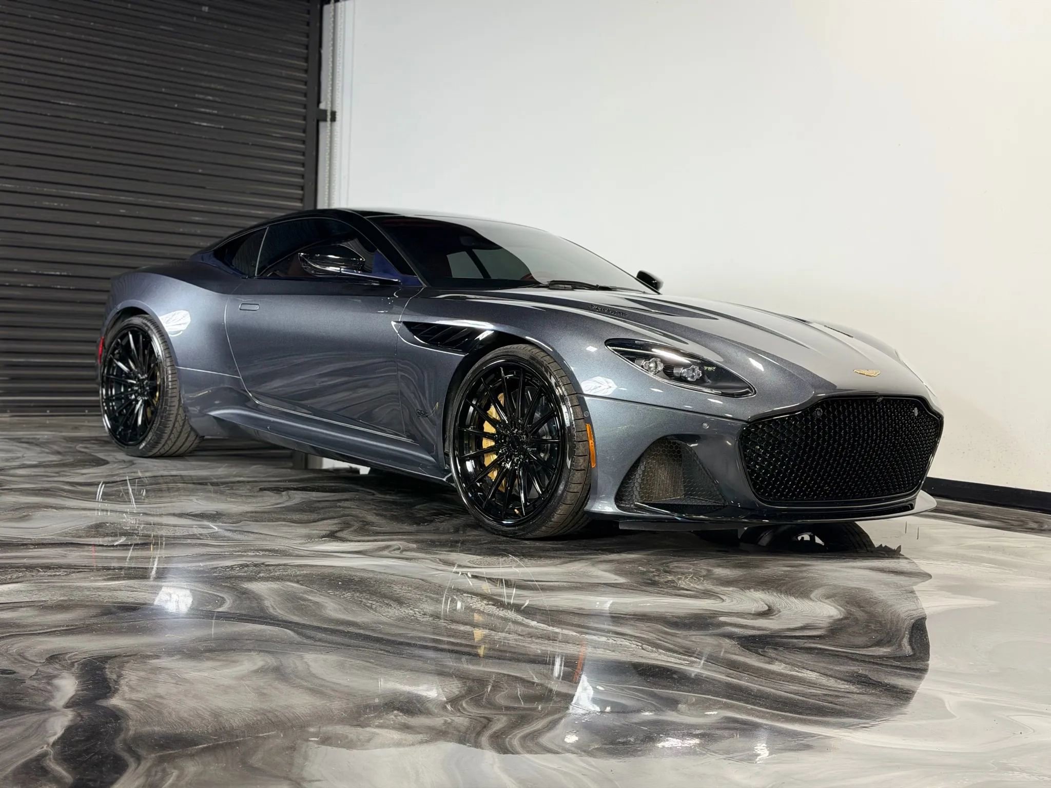 Used 2019 Aston Martin DBS Superleggera image 17