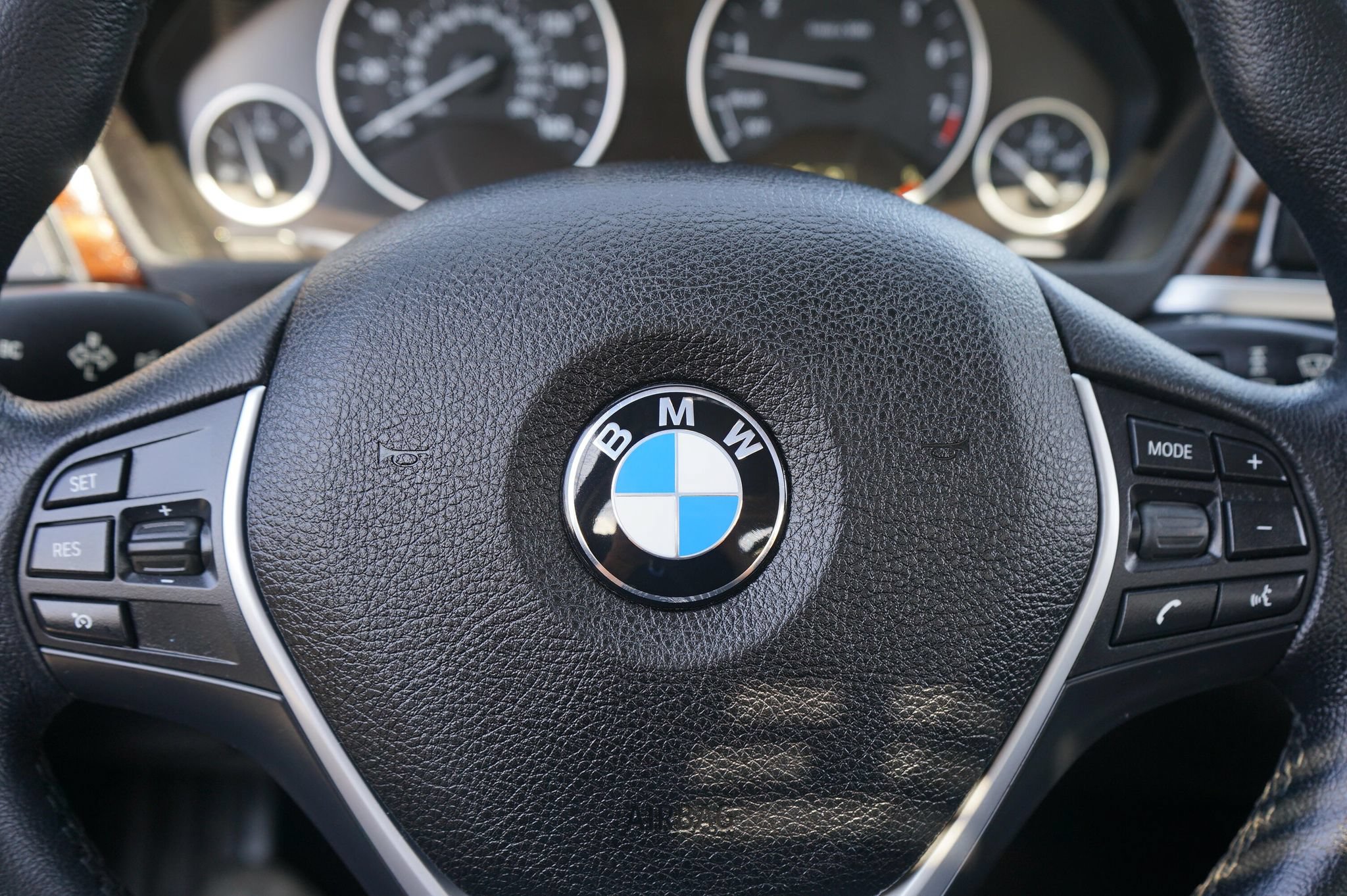 Used 2015 BMW 328i xDrive Sedan AWD/4WD image 18