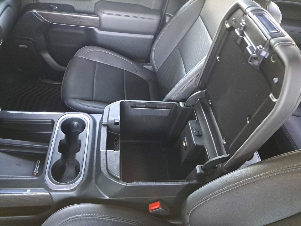 Used 2023 Chevrolet Silverado 2500 LTZ w/ LTZ Convenience Package AWD/4WD image 33
