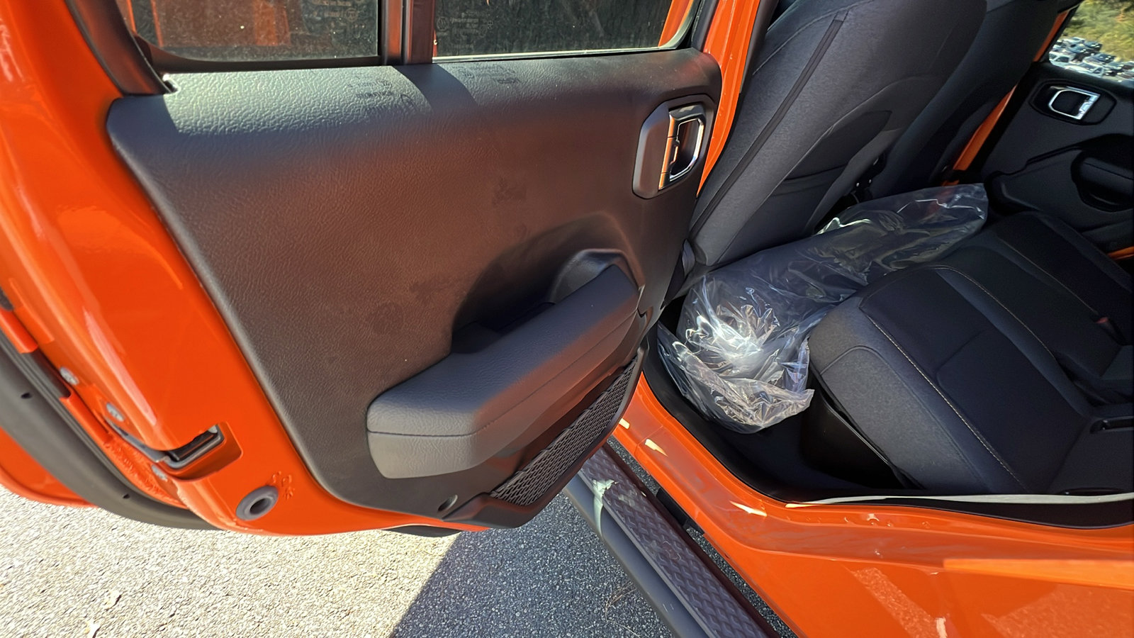 New 2025 Jeep Gladiator Sport image 17