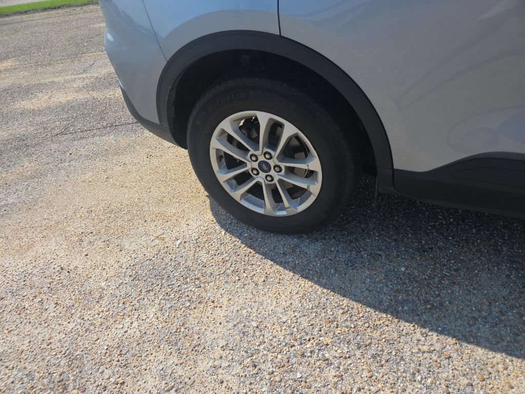 Used 2022 Ford Escape SE FWD image 15