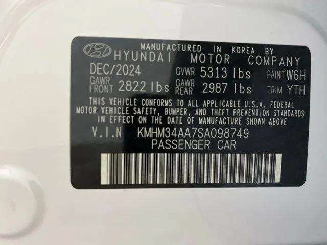 Used 2025 Hyundai Ioniq 6 SEL RWD image 93