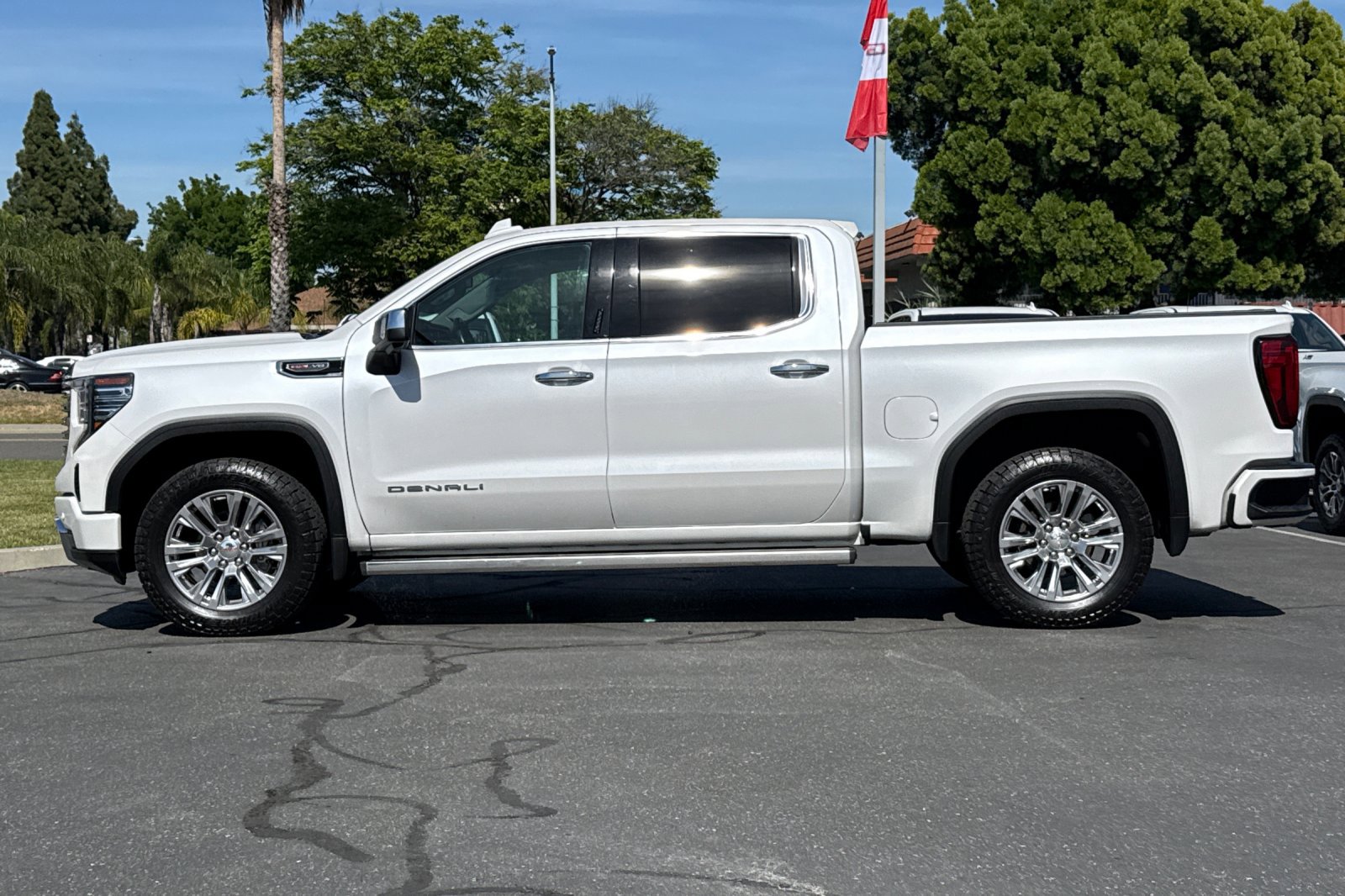 Used 2023 GMC Sierra 1500 Denali image 8