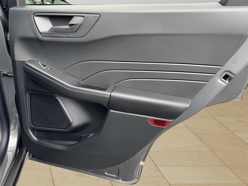 New 2025 Ford Escape Active w/ Cold Weather Package image 32