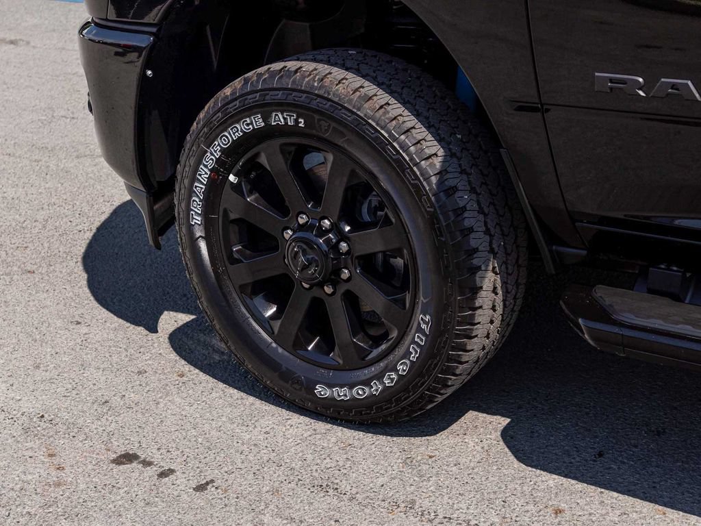 New 2026 RAM 2500 Big Horn AWD/4WD image 7