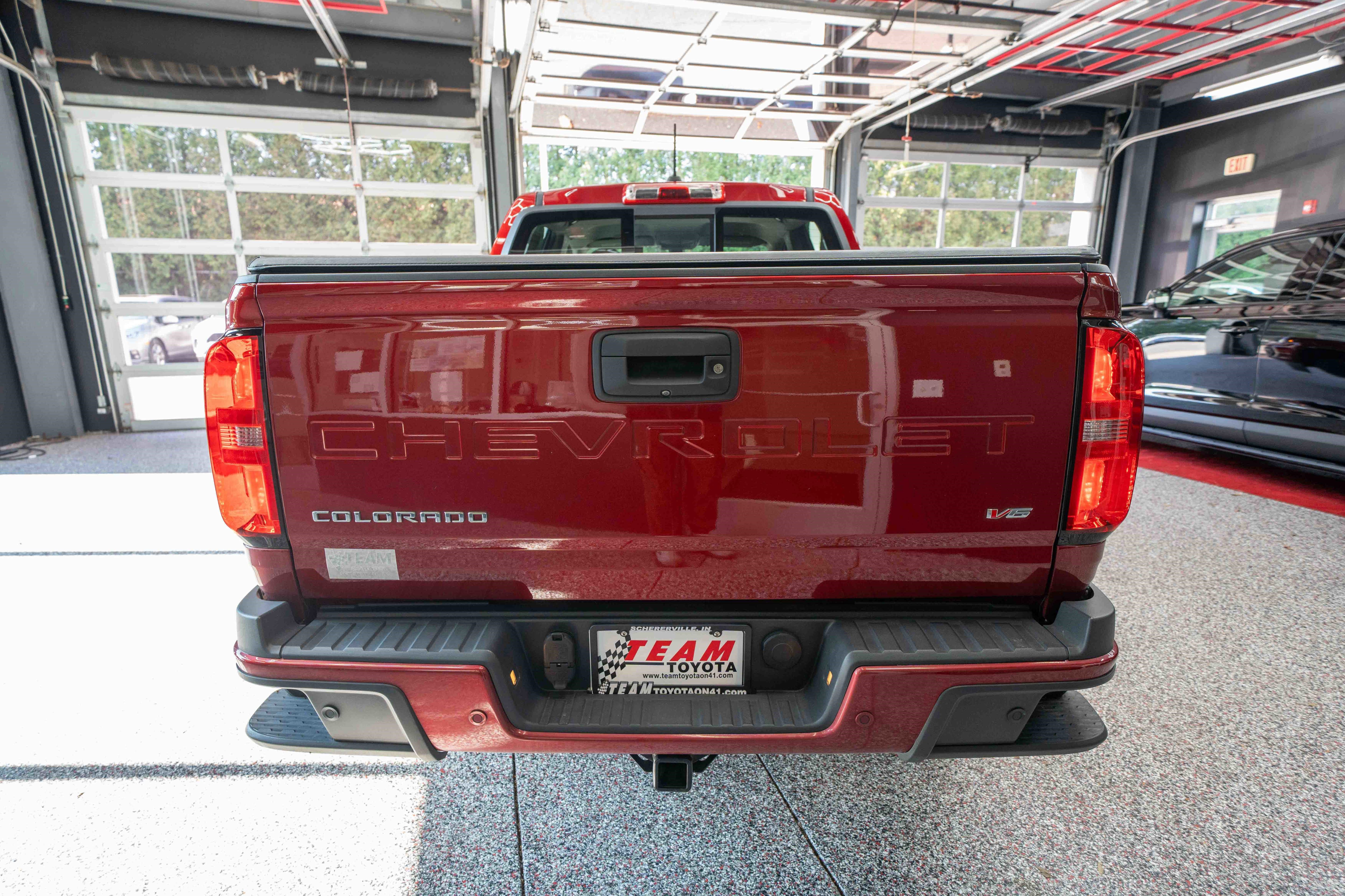 Used 2021 Chevrolet Colorado Z71 AWD/4WD image 3