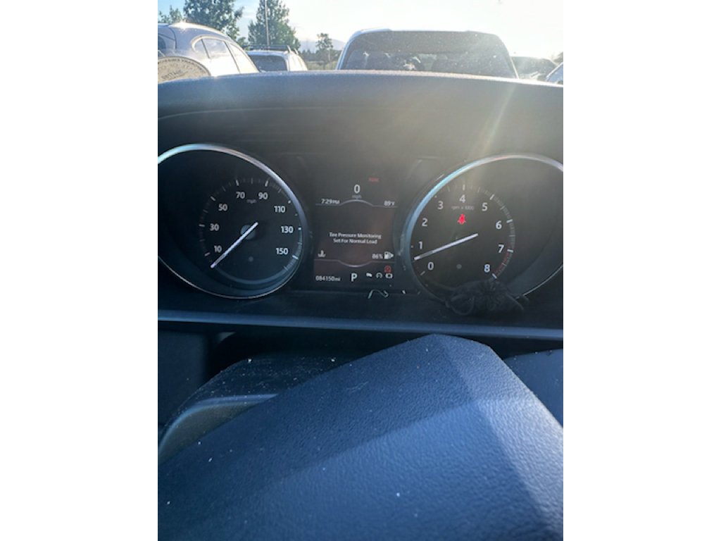 Used 2017 Land Rover Discovery SE AWD/4WD image 6