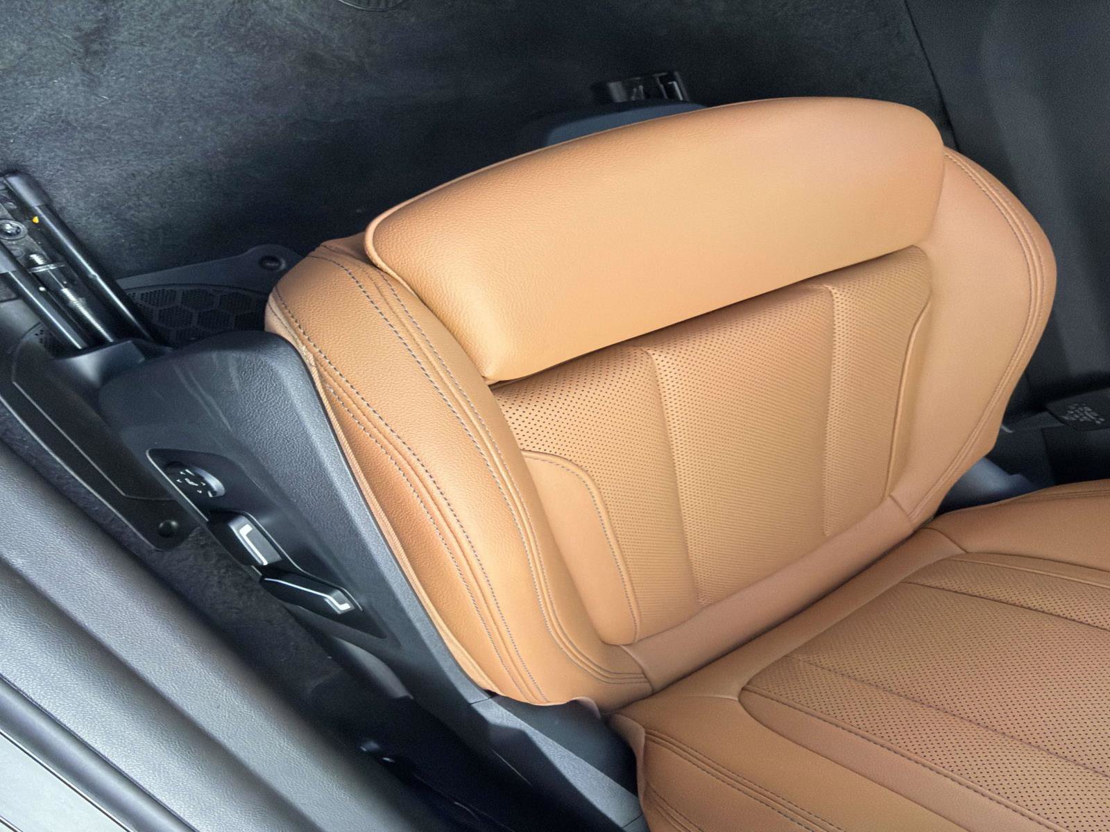 Certified 2026 BMW 230i Coupe w/ Premium Package RWD image 12