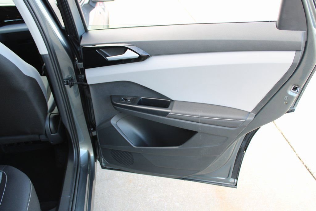 Certified 2024 Volkswagen Taos S image 22