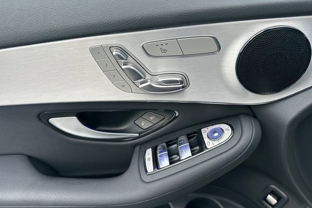 Used 2022 Mercedes-Benz GLC 300 4MATIC image 10