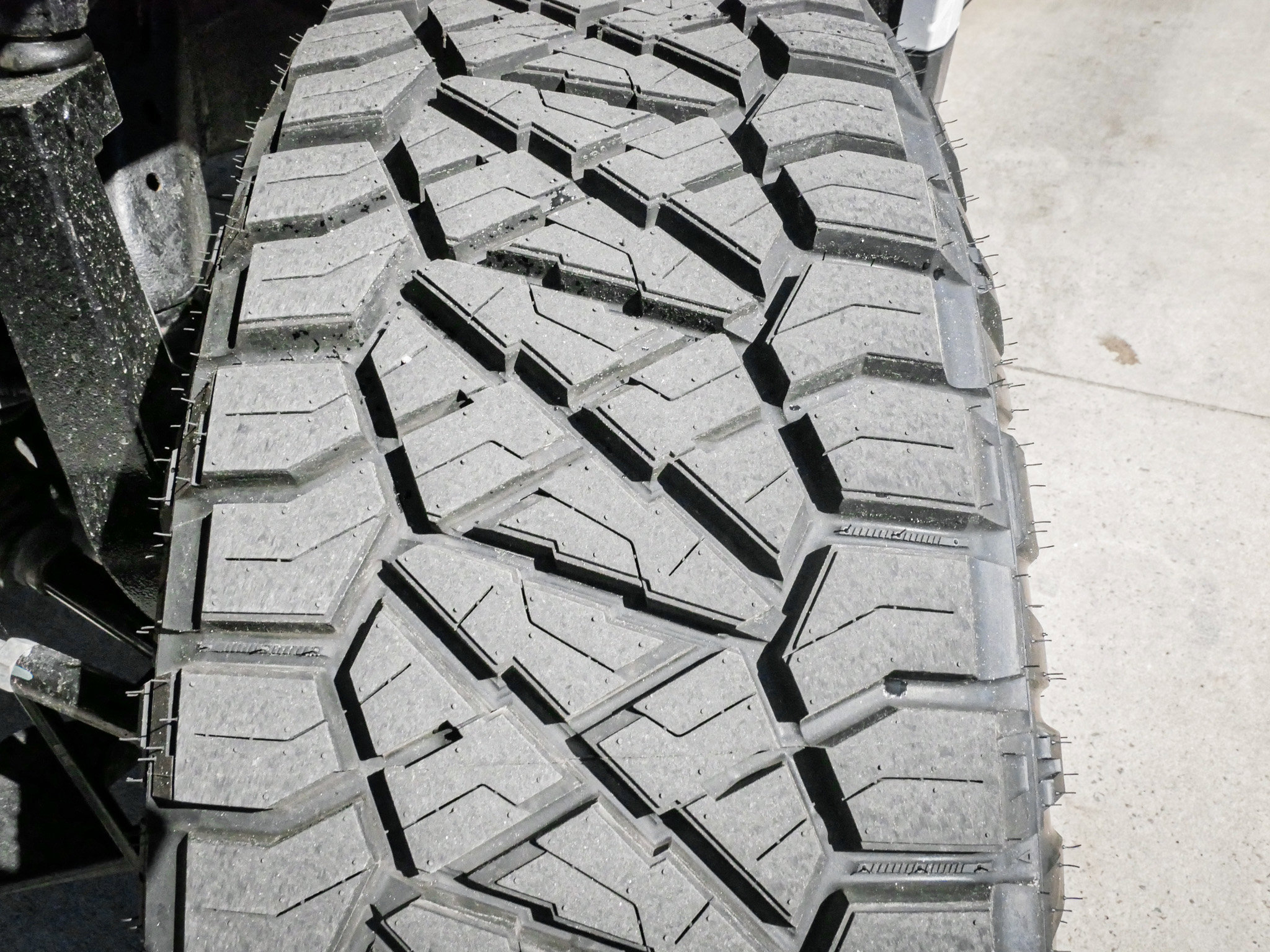 Used 2025 GMC Sierra 2500 Denali Ultimate image 12