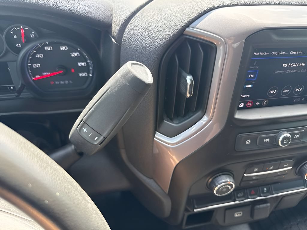 Used 2020 Chevrolet Silverado 1500 Custom w/ Custom Value Package AWD/4WD image 15