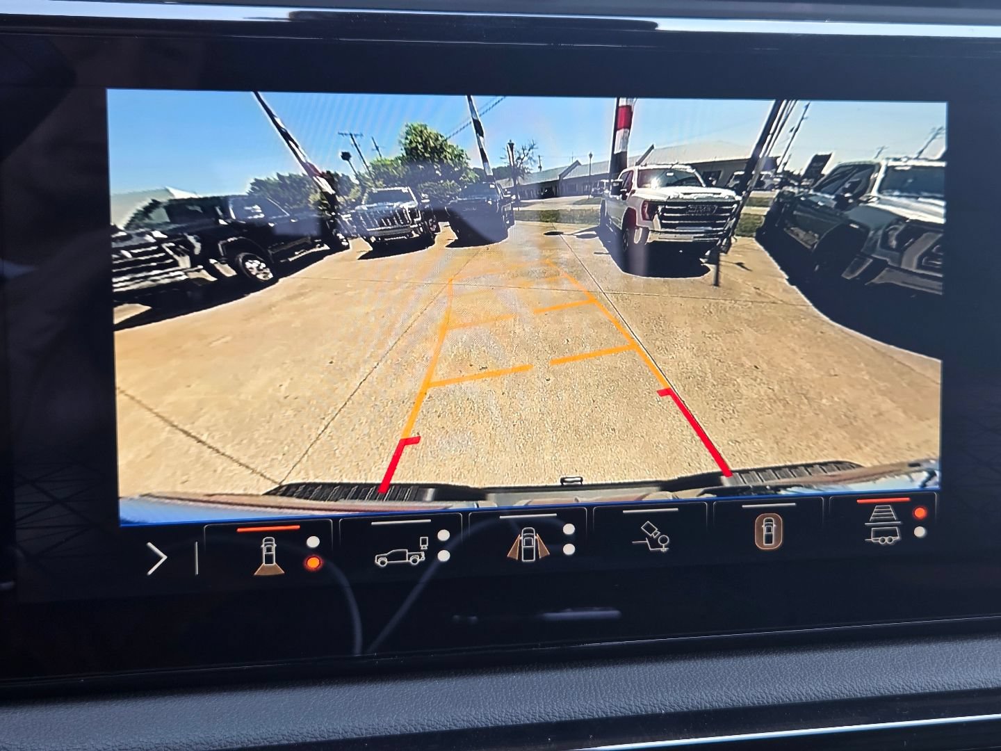 New 2026 GMC Sierra 2500 AT4 w/ AT4 Premium Plus Package AWD/4WD image 8
