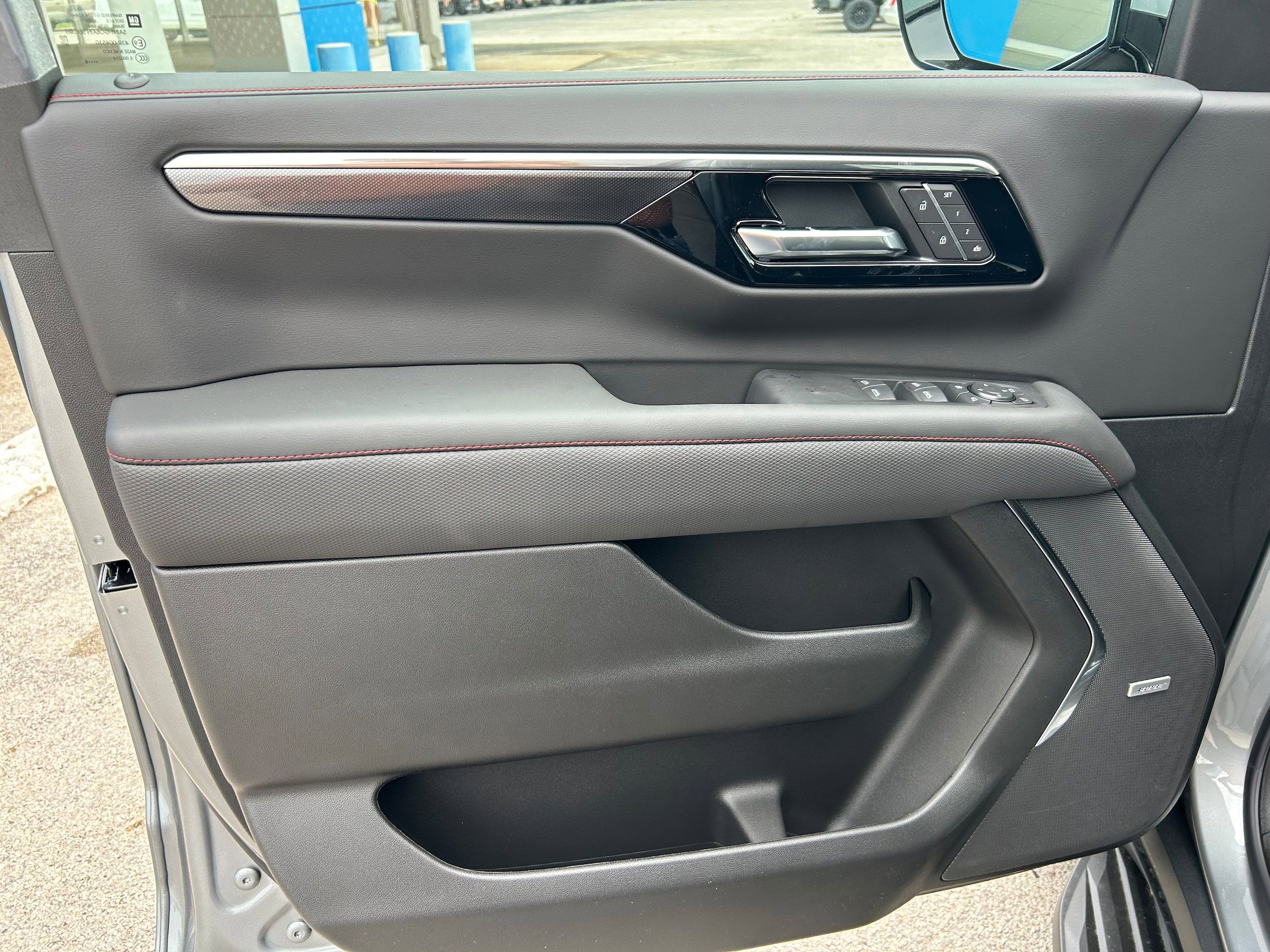 New 2026 Chevrolet Suburban RST w/ Advanced Technology Package AWD/4WD image 15