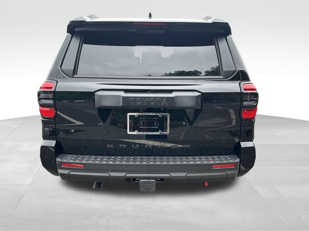 New 2026 Toyota 4Runner SR5 AWD/4WD image 4