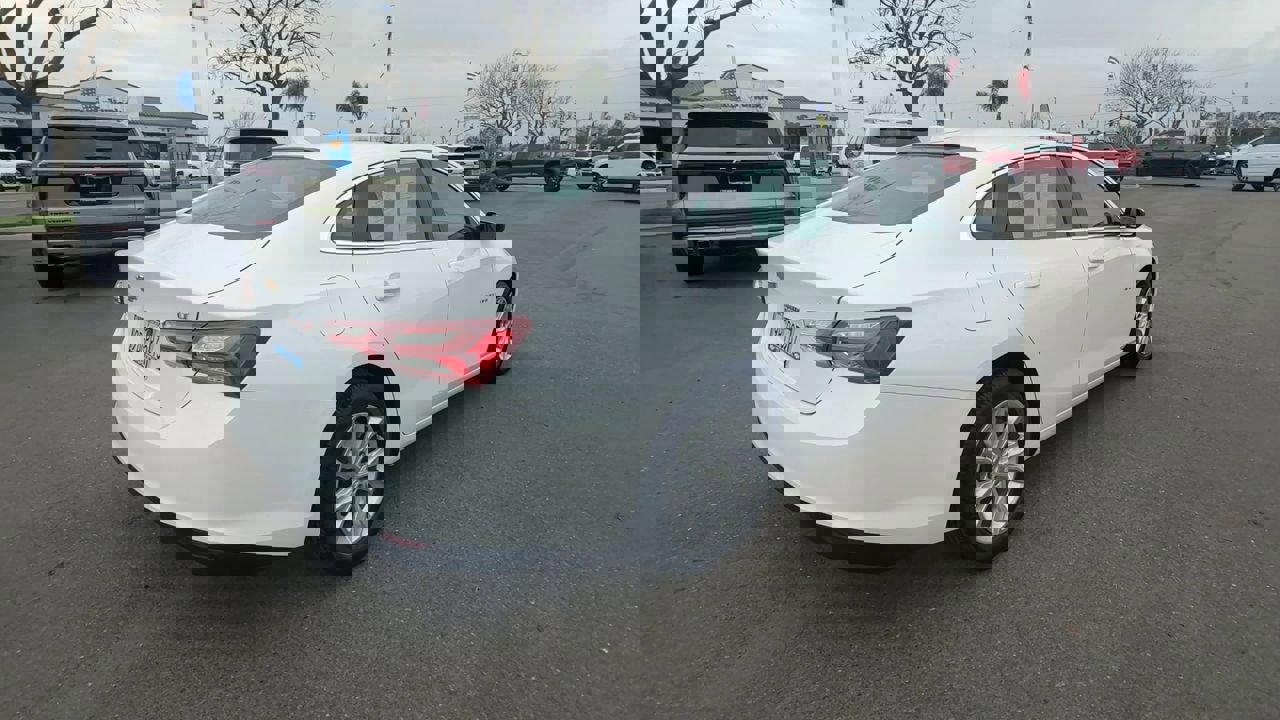 Used 2022 Chevrolet Malibu LT image 7