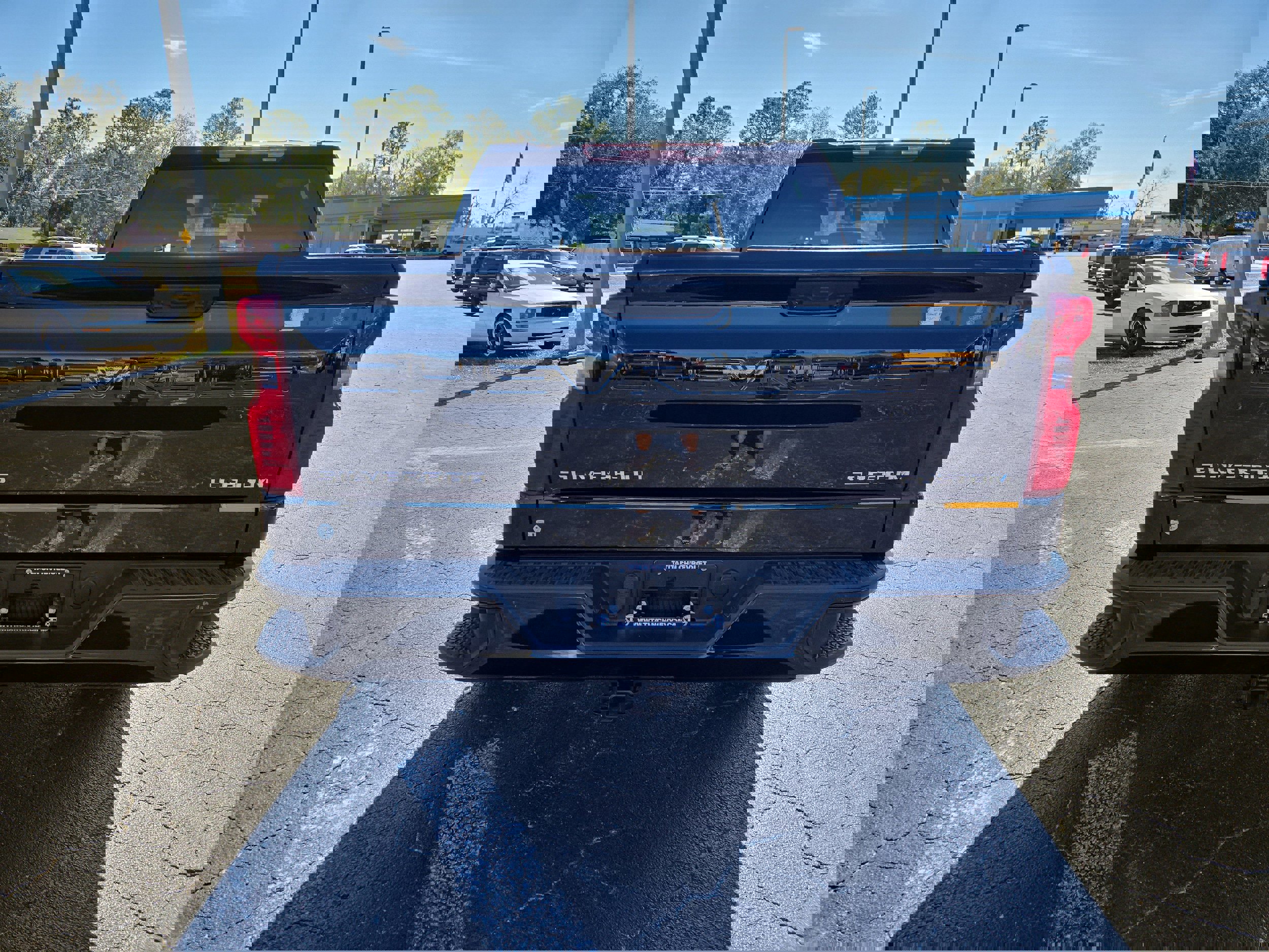 Used 2024 Chevrolet Silverado 1500 Custom image 5