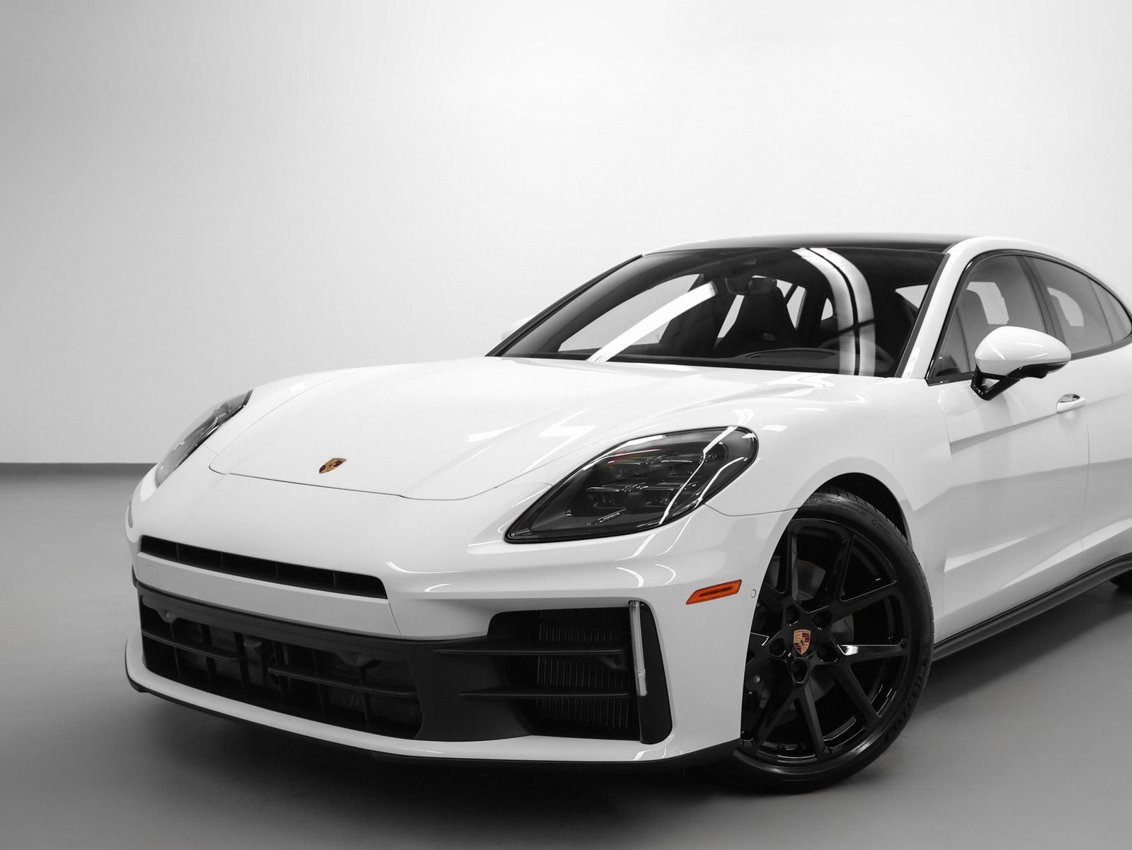 Certified 2026 Porsche Panamera 4 AWD/4WD image 7