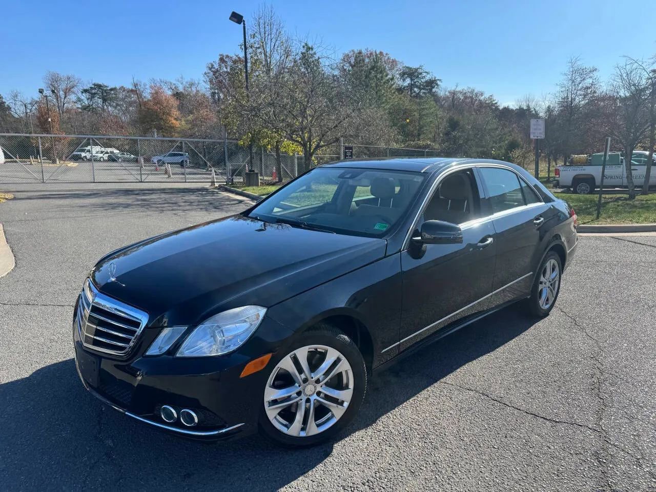 Used 2010 Mercedes-Benz E 350 4MATIC Sedan image 40