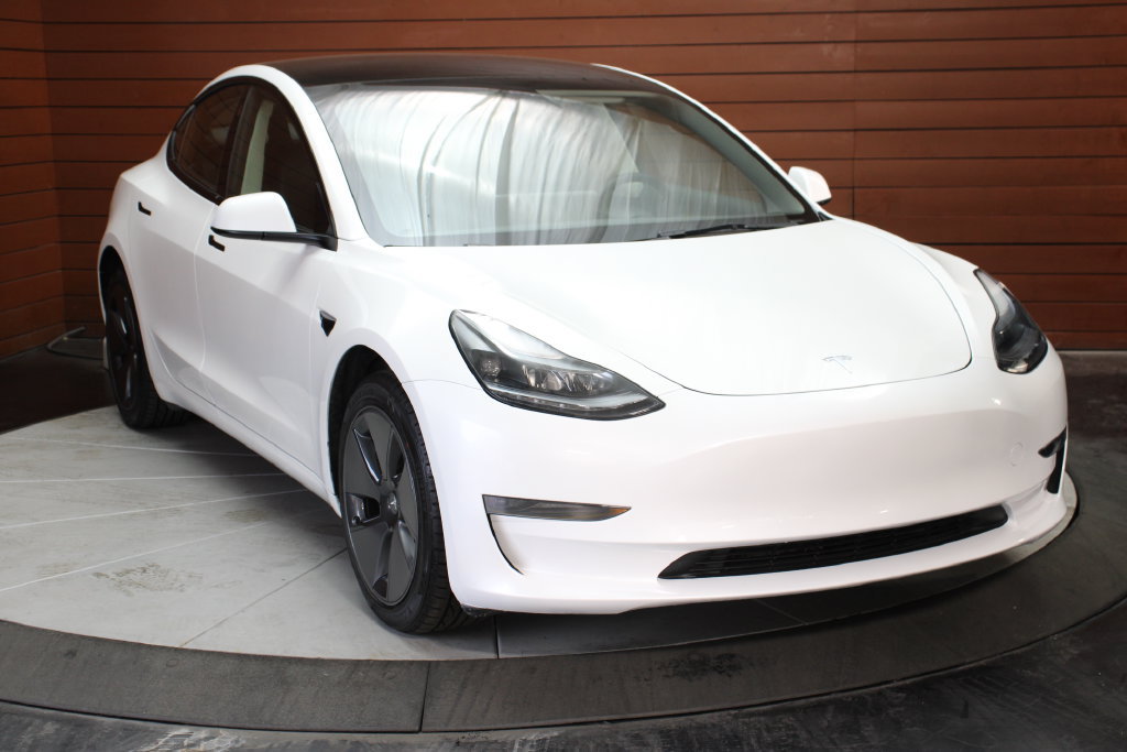 Used 2023 Tesla Model 3 Standard Range RWD image 13