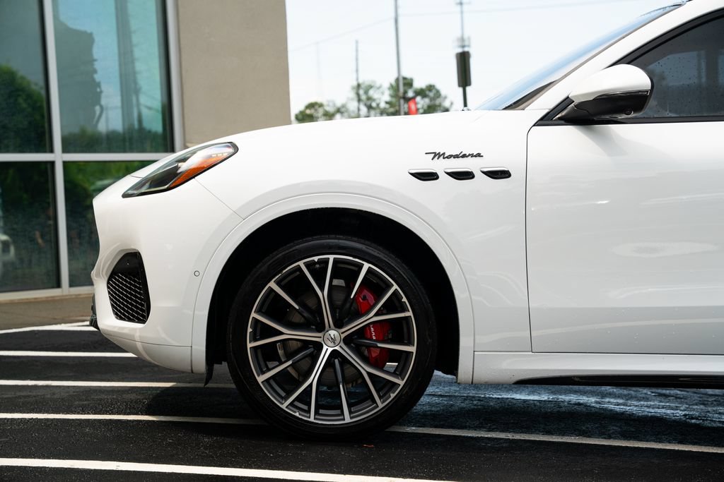 Used 2023 Maserati Grecale Modena AWD/4WD image 21