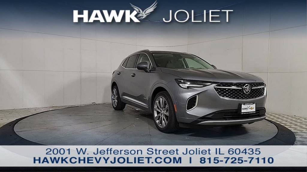 Used 2022 Buick Envision Avenir w/ Technology Package II FWD image 2